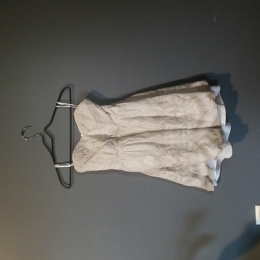 Strapless dress